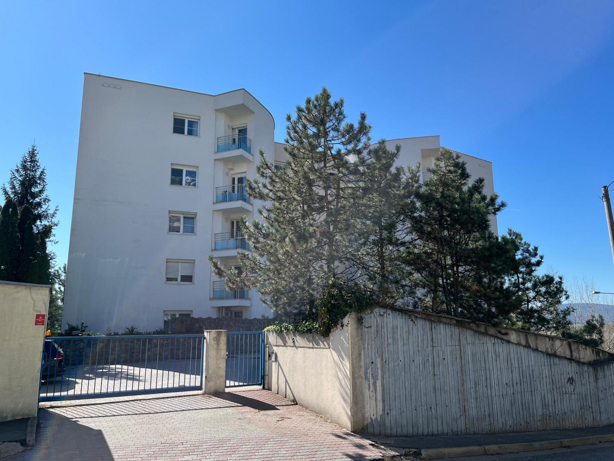 Apartmán Butterfly Residence,165m2 Spacious With 4 Free Parking Spaces,playground And Gym *