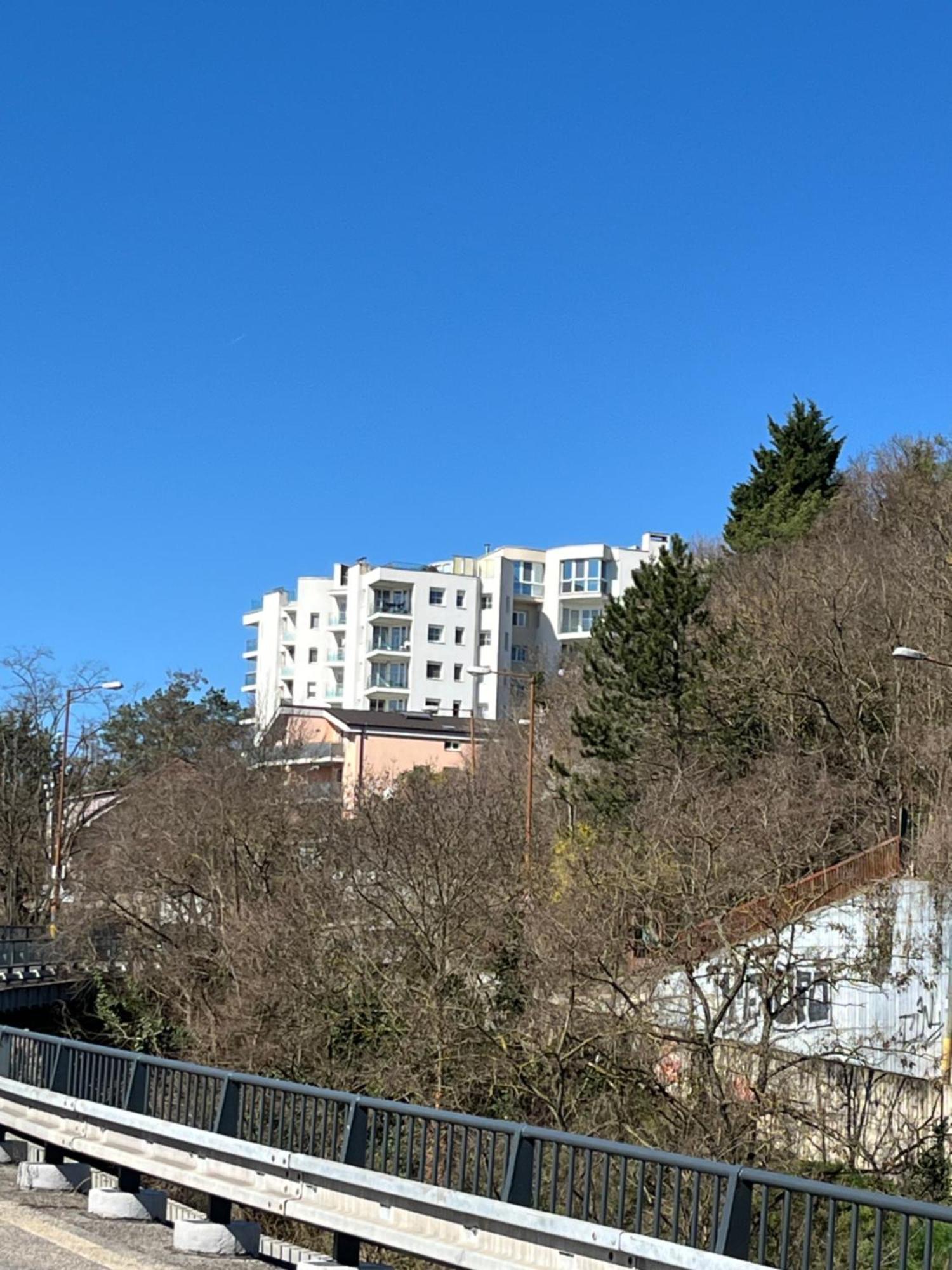 Butterfly Residence,165m2 Spacious With 4 Free Parking Spaces,playground And Gym